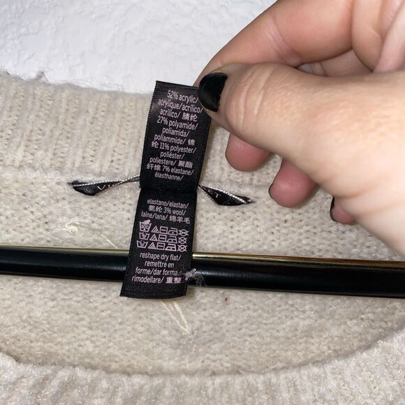 Victoria's Secret fuzzy boat neck boxy sweater size small - Picture 7 of 13